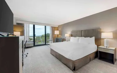 Photo 2 - Best Western Plus Agate Beach Inn