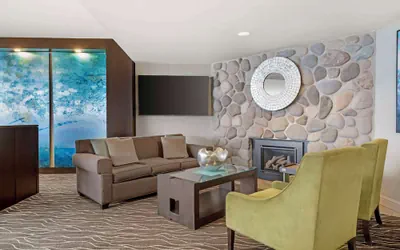 Photo 3 - Best Western Plus Agate Beach Inn