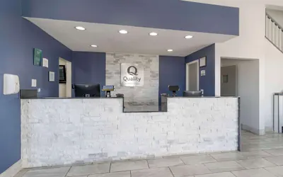 Photo 4 - Quality Inn & Suites Bloomington University Area