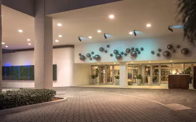 Photo 2 - Doubletree Resort by Hilton Hollywood Beach