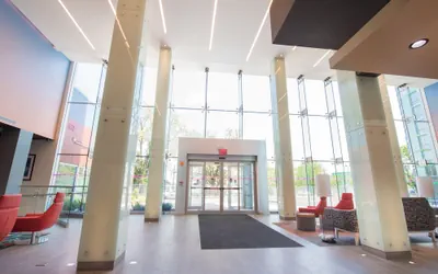 Photo 3 - Aloft by Marriott New York LaGuardia Airport
