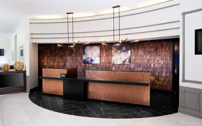 Photo 5 - DoubleTree by Hilton Nashua