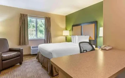 Suburban Studios Cary – RDU Airport