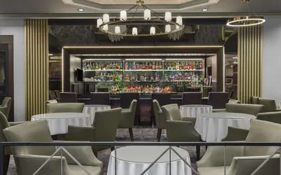 Photo 4 - DoubleTree by Hilton Fort Lee - George Washington Bridge