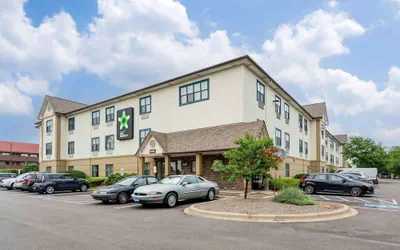Photo 2 - Extended Stay America Select Suites Chicago Naperville West