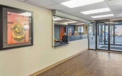 Photo 4 - Extended Stay America Select Suites Chicago Downers Grove