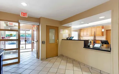 Photo 3 - Extended Stay America Select Suites Atlanta Marietta Wildwoo