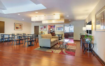 Photo 4 - Best Western Auburn/Opelika Inn
