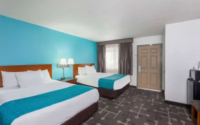 Photo 3 - Howard Johnson by Wyndham National City/San Diego South