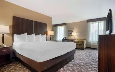 Photo 2 - Best Western Plus Oak Mountain Inn