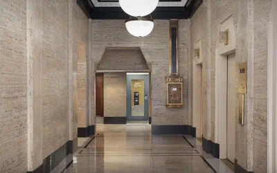 Photo 3 - Hampton Inn Indianapolis Downtown Across from Circle Centre