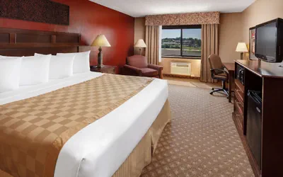 Photo 2 - Roosevelt Grand Dakota, SureStay Collection by Best Western