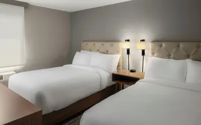 Photo 5 - Four Points by Sheraton Downtown Seattle Center