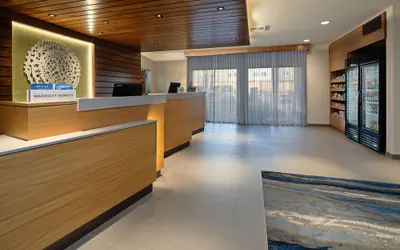 Photo 3 - Fairfield by Marriott Inn & Suites Seattle Sea-Tac Airport
