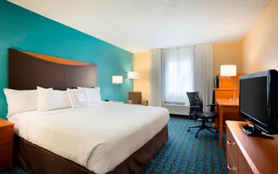 Photo 5 - Fairfield Inn & Suites Fort Worth University Drive
