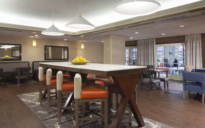 Photo 3 - Hampton Inn Charleston-Southridge