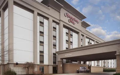 Photo 2 - Hampton Inn Charleston-Southridge