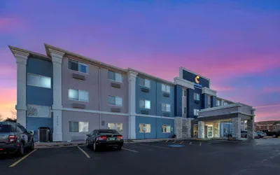 Photo 2 - Comfort Inn & Suites Oklahoma City North - Quail Springs