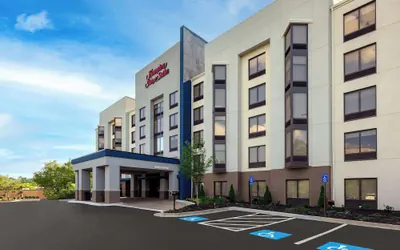 Photo 2 - Hampton Inn & Suites Alpharetta Roswell