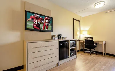 Photo 5 - Red Roof Inn PLUS+ West Palm Beach