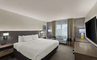 Photo 2 - Comfort Inn & Suites Austin North Loop