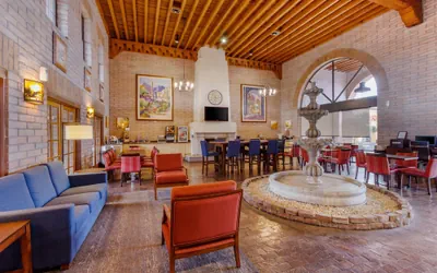 Photo 3 - Comfort Suites Tucson near Sabino Canyon