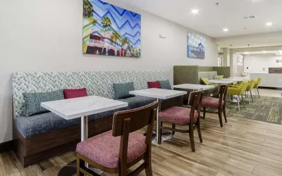 Photo 5 - Hampton Inn Port Charlotte