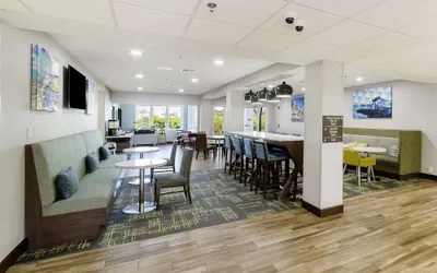 Photo 3 - Hampton Inn Port Charlotte
