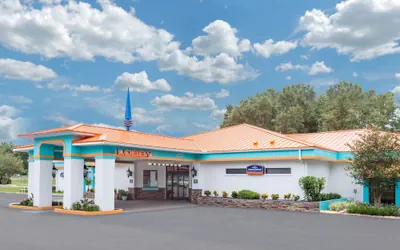 Photo 2 - Howard Johnson by Wyndham Ocala FL I-75