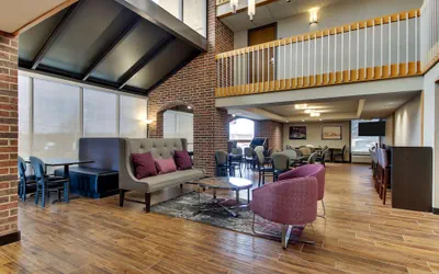Photo 4 - Drury Inn & Suites Poplar Bluff