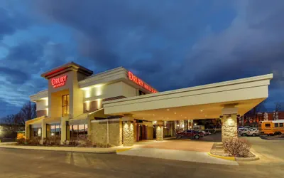Photo 2 - Drury Inn & Suites Poplar Bluff