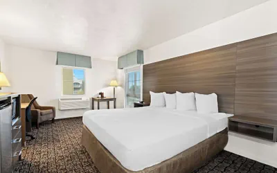 Photo 5 - Best Western El Centro Inn