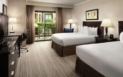Photo 4 - DoubleTree by Hilton Claremont