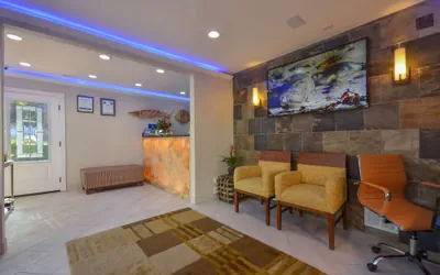Photo 3 - Best Western The Inn & Suites Pacific Grove