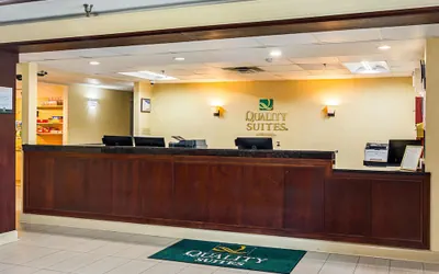 Photo 4 - Quality Suites Atlanta Airport East