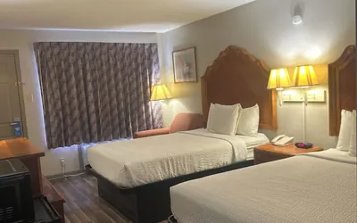 Photo 5 - Days Inn by Wyndham Jacksonville