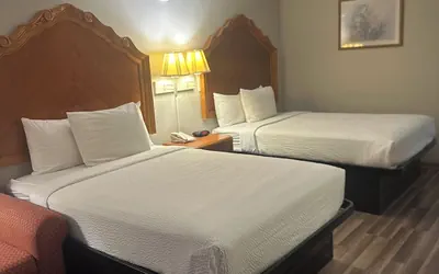 Photo 4 - Days Inn by Wyndham Jacksonville