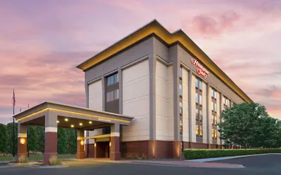 Photo 2 - Hampton Inn Denver-International Airport