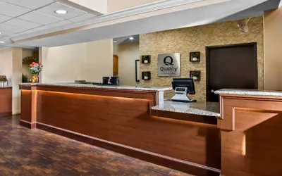 Photo 3 - Quality Suites Irving-Las Colinas