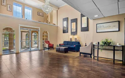 Photo 5 - Quality Suites Irving-Las Colinas