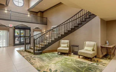 Photo 4 - Quality Suites Sherman