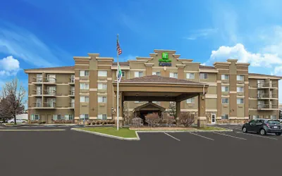 Photo 2 - Holiday Inn Express - Layton by IHG
