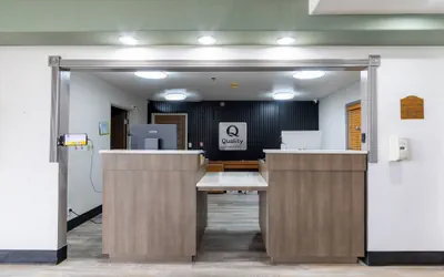 Photo 4 - Quality Inn Burlington