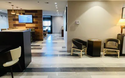 Photo 5 - Windmill Suites Surprise - Phoenix, an Ascend Collection Hotel