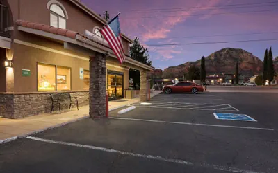 Photo 3 - GreenTree Inn Sedona