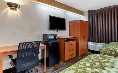 Photo 4 - Econo Lodge North Academy