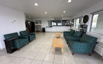 Photo 4 - Desert Sands Inn & Suites