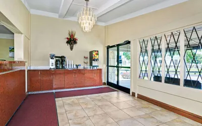 Photo 3 - Knights Inn Charleston