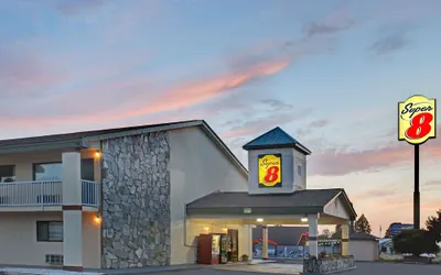 Photo 2 - Super 8 by Wyndham Shelby