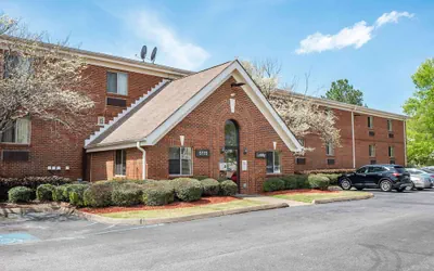 Photo 2 - Suburban Studios Montgomery East I-85